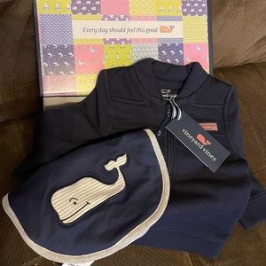 NWT Vineyard Vines Baby Shep Shirt and Bib Gift Set with Gift Box 0-3 Months